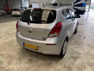 Hyundai I-20 1.2 I-motion 5-drs airco picture 3