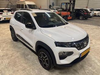 krockskadad bil auto Dacia Spring Comfort Plus Orange Pack 27 kWh  (km 37.879 nap) 2022/5