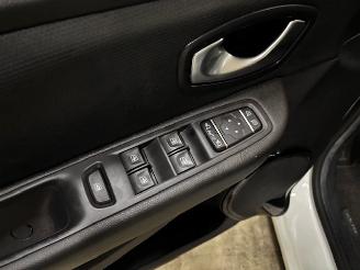 Renault Clio 0.9 TCe Intens picture 8