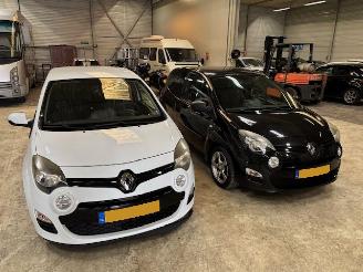 damaged passenger cars Renault Twingo 2 x Twingo van 2012    1.2 16v Collection  airco NAP 2012/3