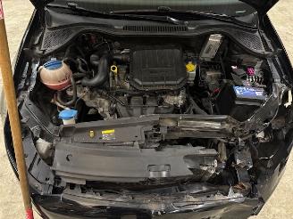 Volkswagen Polo 1.0 5-drs airco picture 6