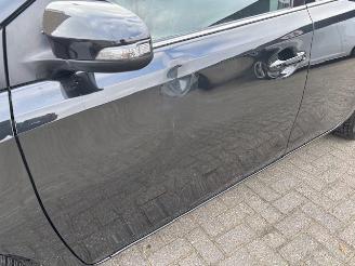 Toyota Auris 1.2 T Sports Dynamic 116pk picture 8