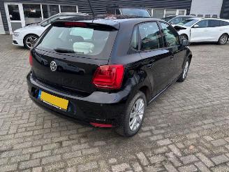 Volkswagen Polo 1.0 5-drs airco picture 2
