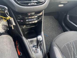 Peugeot 208 1.2 5-drs Envy Automaat NAP picture 13