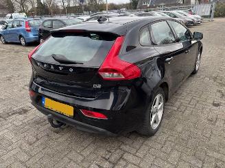 Volvo V-40 1.6 D2 Kinetic picture 3