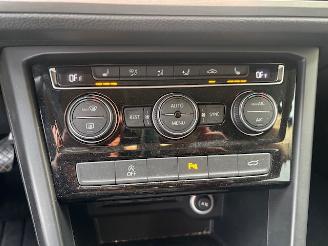 Volkswagen Touran 1.5 TSI Comfort 150pk NAP picture 17