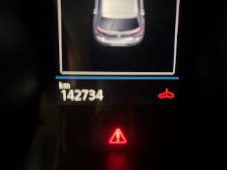 Volkswagen Golf e-Golf picture 12