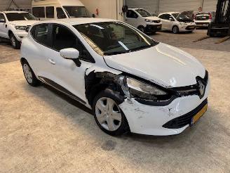 Renault Clio 1.2  5-drs airco picture 4