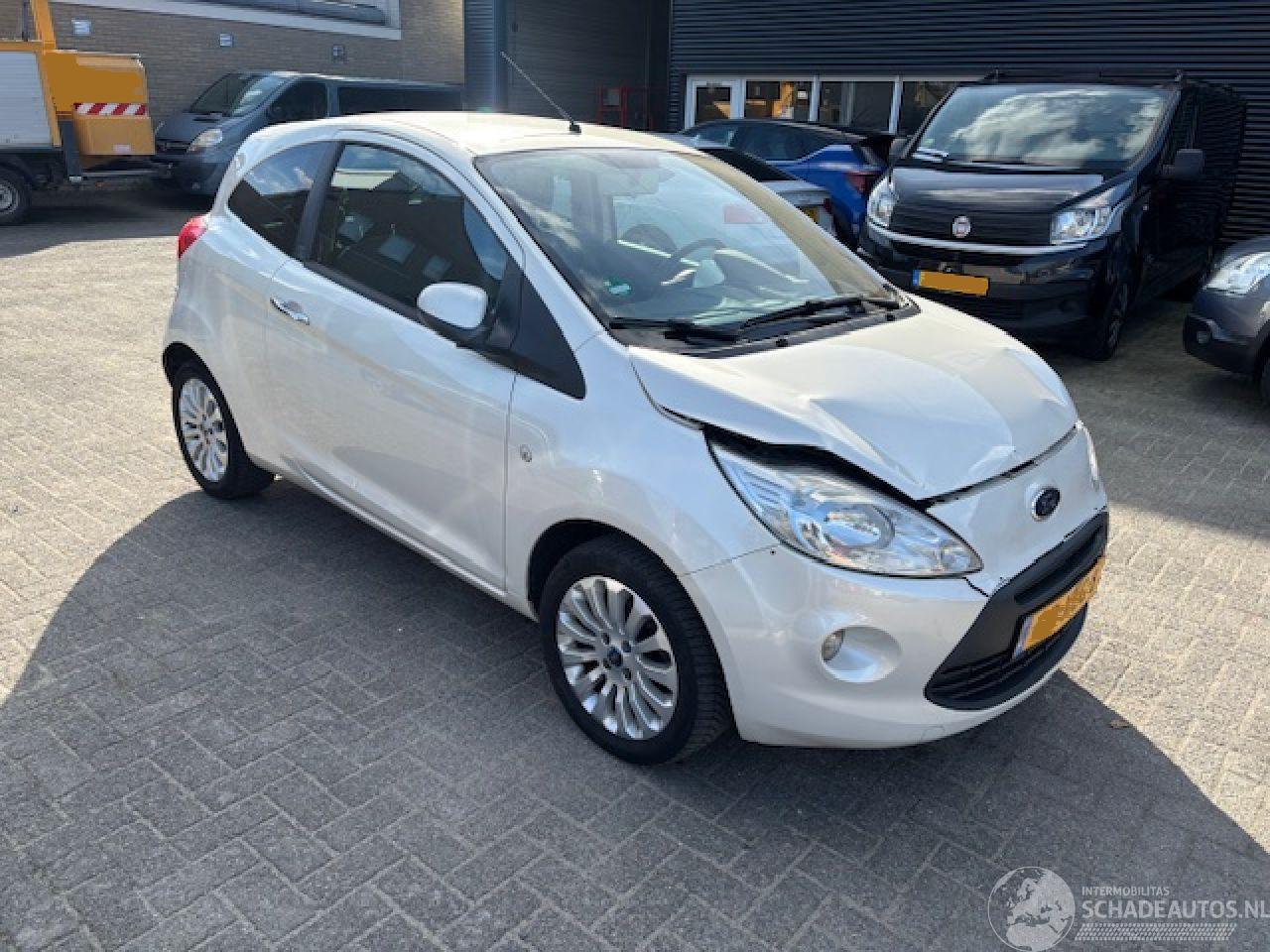 Ford Ka 1.2 Titanium X airco Nap