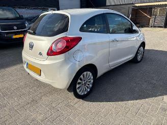 Ford Ka 1.2 Titanium X airco Nap picture 2