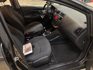 Kia Rio 1.2  5-drs airco picture 10