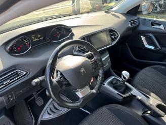 Peugeot 308 1.5 HDI Blue Lease picture 10