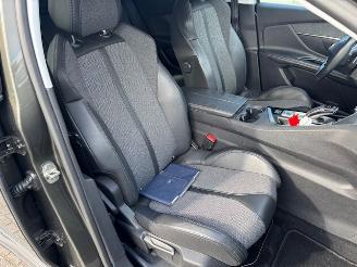 Peugeot 3008 1.6 e-THP Premium 165pk automaat picture 13