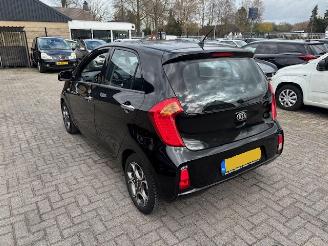 skadebil auto Kia Picanto 1.2 5-drs  DynamicLine Clima 2016/1