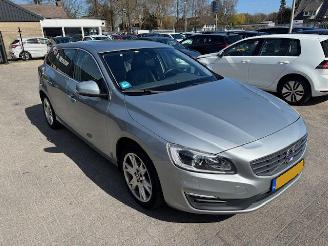 Damaged car Volvo V-60 1.5 T3 Nordic+ automaat 152pk 2017/4