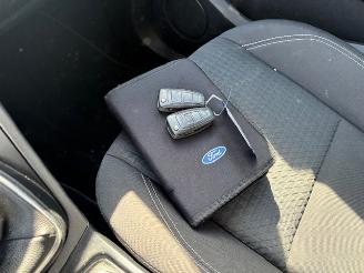 Ford C-Max 1.5 TDCI 7-pers clima navi picture 12