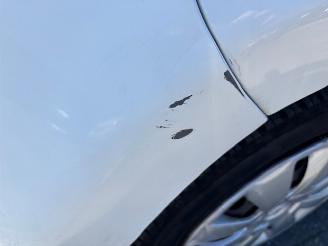 Peugeot 107 1.0 5-drs airco Nap picture 4