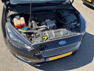 Ford Focus 1.0 Titanium Edition picture 8