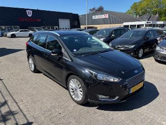 Damaged car Ford Focus 1.0 Titanium Edition 2015/7