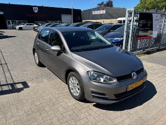 skadebil auto Volkswagen Golf 1.2 TSI  5-drs Clima 2017/1