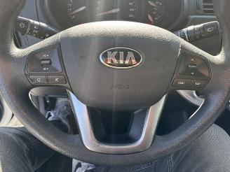 Kia Rio 1.2 Comfort airco NAP picture 16