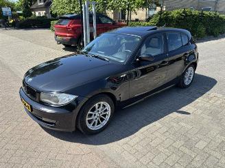 BMW 1-serie 120d  5-drs clima  177pk picture 6