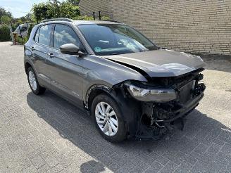 Voiture accidenté Volkswagen T-Cross 1.0 TSI Life 2019/7