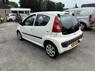škoda osobní automobily Peugeot 107 1.0 12v 5-drs airco 2012/4