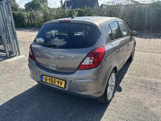 Opel Corsa 1.4 16v Design Edition picture 5