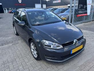 Coche accidentado Volkswagen Golf 1.2 TSI Highline clima navi 2015/9