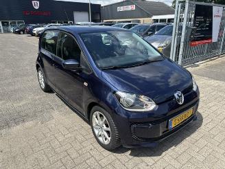 krockskadad bil auto Volkswagen Up! 1.0 5-drs Airco Navi 2012/9