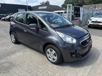 Voiture accidenté Kia Venga 1.6 Automaat X-ecutive 2012/2