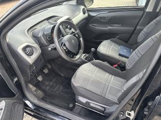 Peugeot 108 1.0 e-VTI 5-drs Airco picture 14