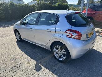 Peugeot 208 1.2 5-drs Clima picture 8