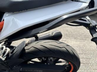 KTM 125 Duke 125 Duke Abs picture 8
