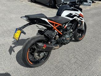 KTM 125 Duke 125 Duke Abs picture 3