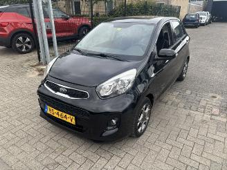 Coche accidentado Kia Picanto 1.2 5-drs Dynamic Clima 2016/1