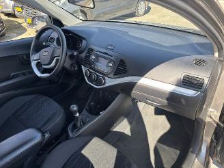 Kia Picanto 1.0 5-drs ComfortPlus airco NAP picture 13