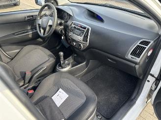 Hyundai I-20 1.2i 5-drs airco picture 9