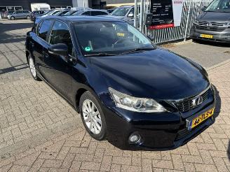 damaged passenger cars Lexus Ct CT 200h Business Line Automaat 2012/3