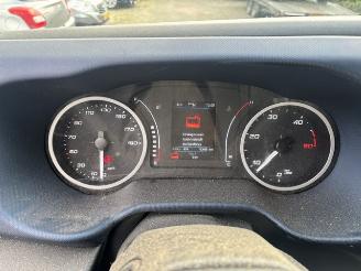 Iveco Daily 3.0 35C 180Pk Automaat Dubbellucht Clima picture 17