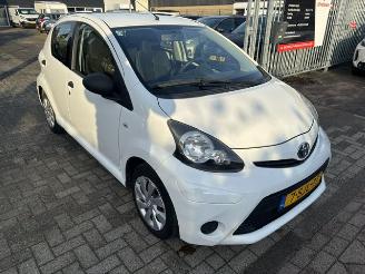 škoda osobní automobily Toyota Aygo 1.0 5-drs Now airco Nap 2013/10