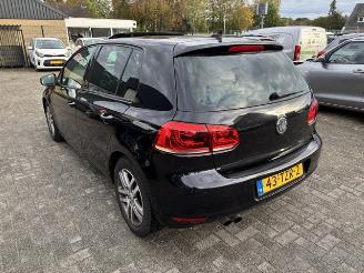 krockskadad bil auto Volkswagen Golf 1.4 TSI DSG Highline 122pk 2012/5