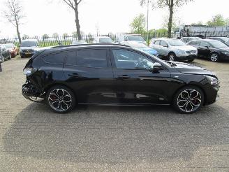 Ford Focus WAGON 1.5 EcoBOOST ST LINE AUTOMAAT picture 6