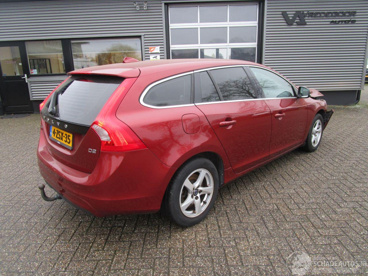 Volvo V-60 1.6 D2