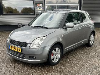 krockskadad bil auto Suzuki Swift 1.3 Comfort 2010/3