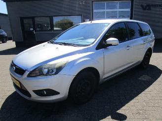 Unfallwagen Ford Focus wagon 1.6 TDCI Titanium 2010/4