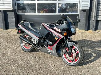 Kawasaki GPX 600 R  picture 1