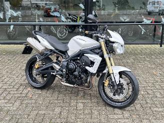 Triumph Speed Triple 675 picture 1