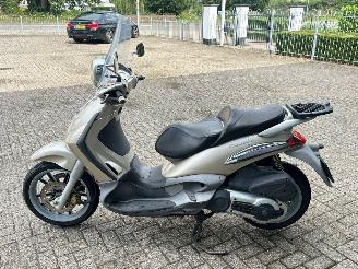 Piaggio Beverly 500  picture 6